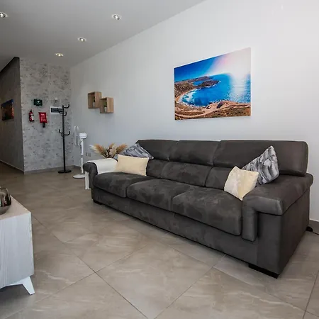 Clifftop Modern Apartment Mellieħa Exterior foto