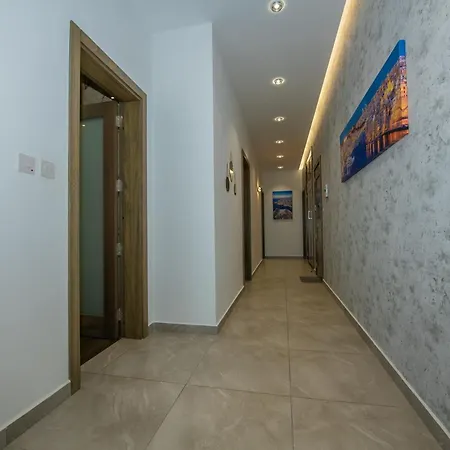 Clifftop Modern Apartment Mellieħa Exterior foto