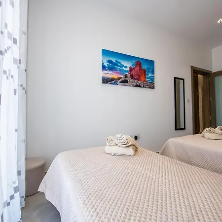 Clifftop Modern Apartment Mellieħa Exterior foto