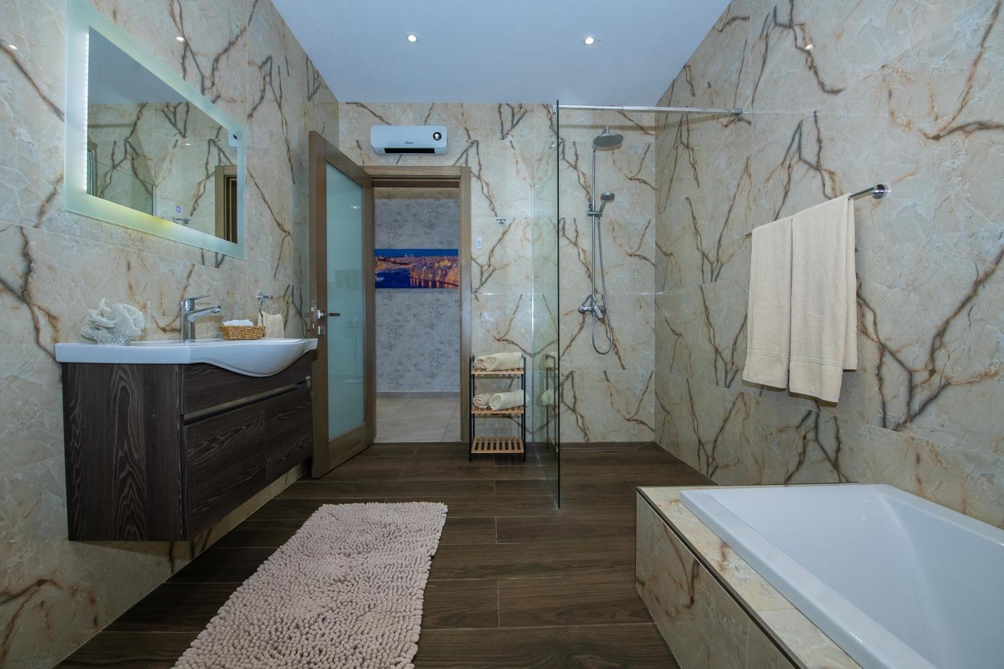 Apartment Clifftop Modern Mellieha