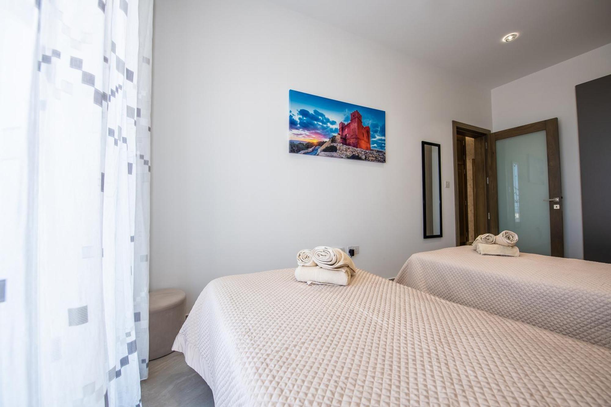Apartment Clifftop Modern Mellieha